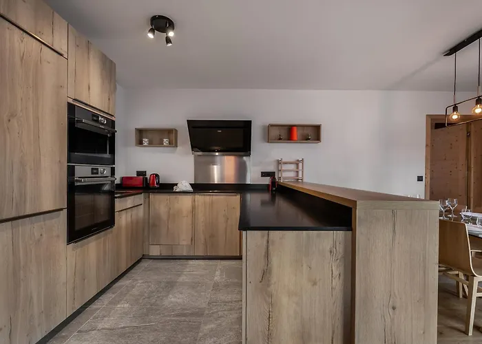 Spacieux A Avec Parking Et Animaux Admis - Fr-1-563-48 Διαμέρισμα *